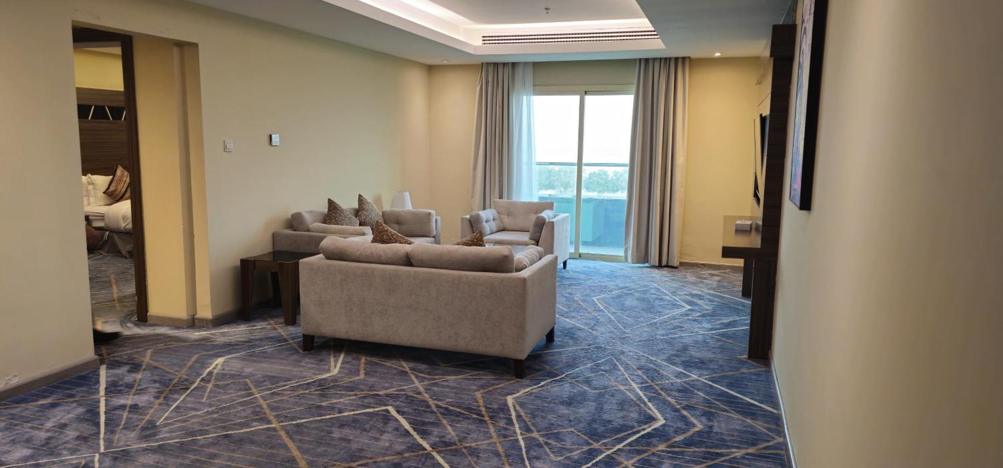 Continent Sumou Hotel Al-Chubar Zewnętrze zdjęcie