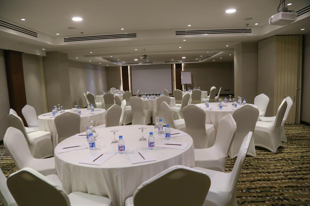 Continent Sumou Hotel Al-Chubar Zewnętrze zdjęcie